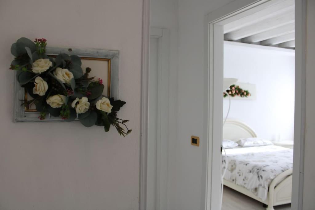 Apartment With Terrace In Chioggia'S Main Square Екстериор снимка