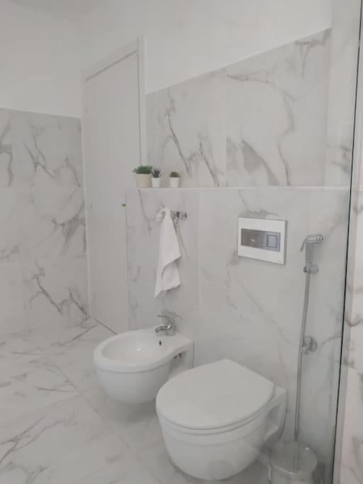 Apartment With Terrace In Chioggia'S Main Square Екстериор снимка
