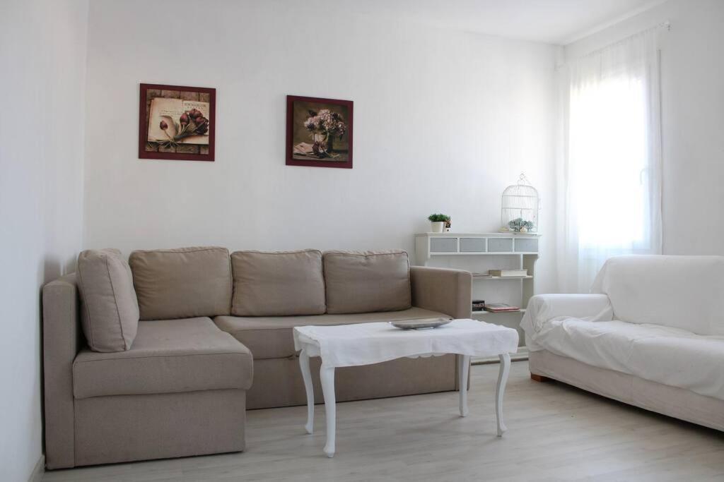 Apartment With Terrace In Chioggia'S Main Square Екстериор снимка