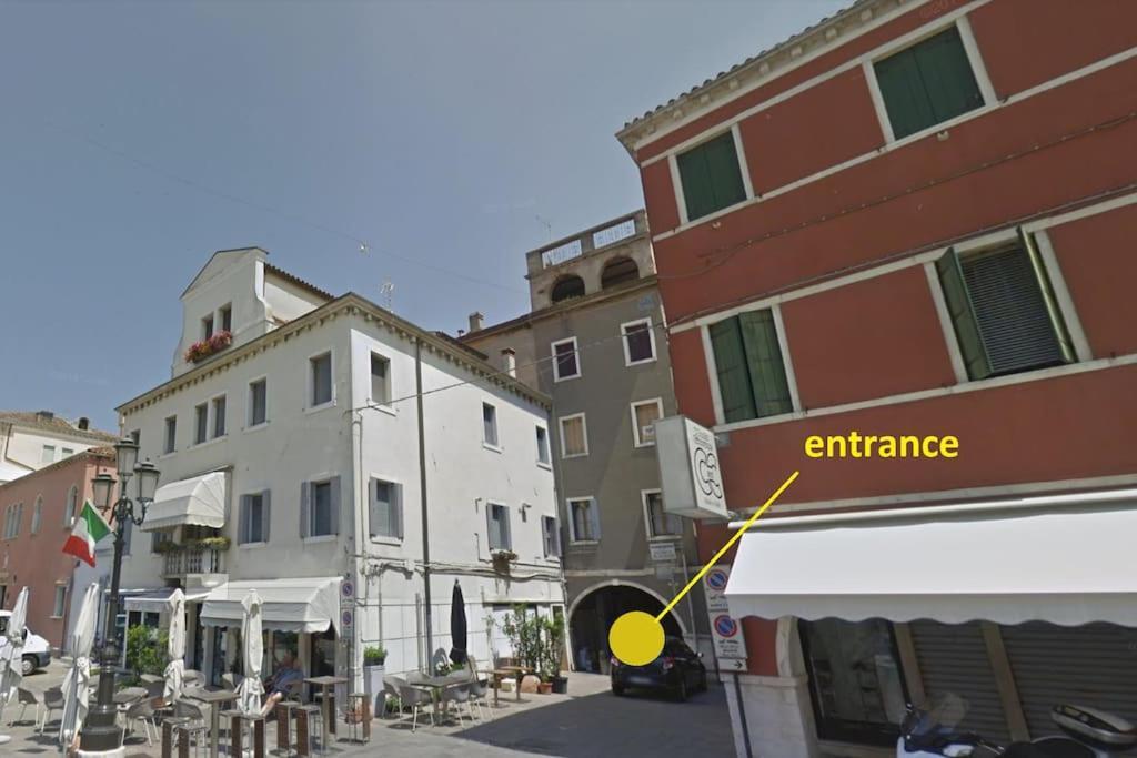 Apartment With Terrace In Chioggia'S Main Square Екстериор снимка